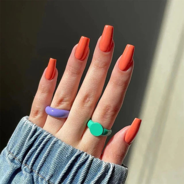 Tangy nails