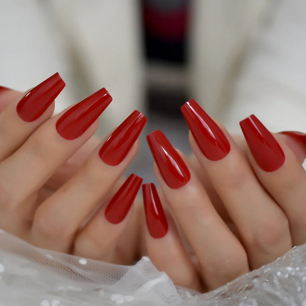 Red love nails