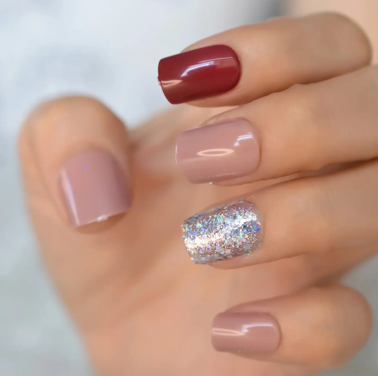 Glitter glam nails